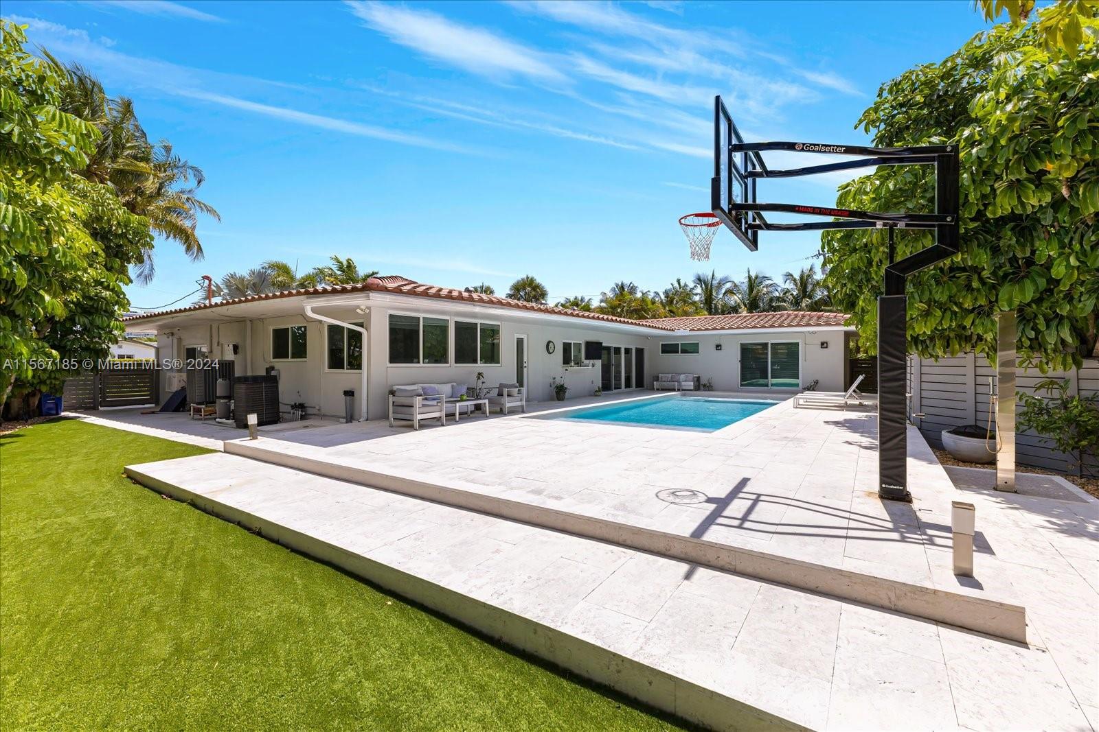 EASTERN SHORES - Residential