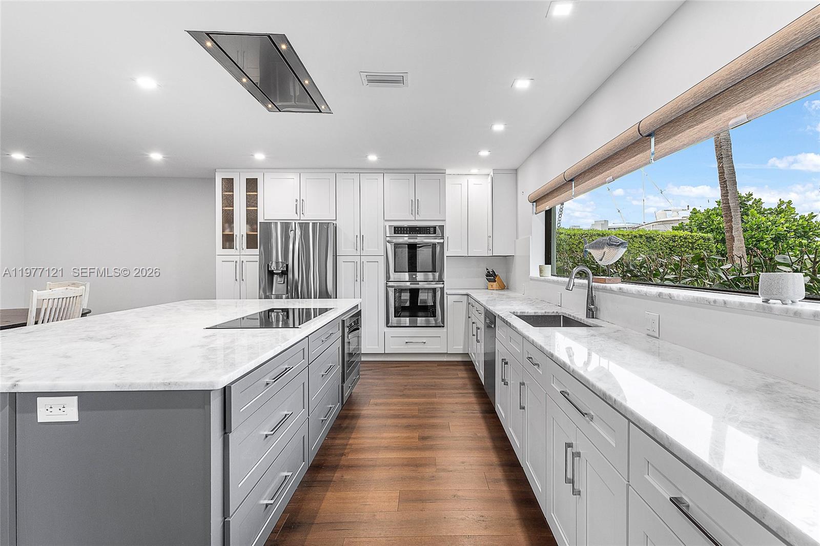 Country Club Isles - Residential