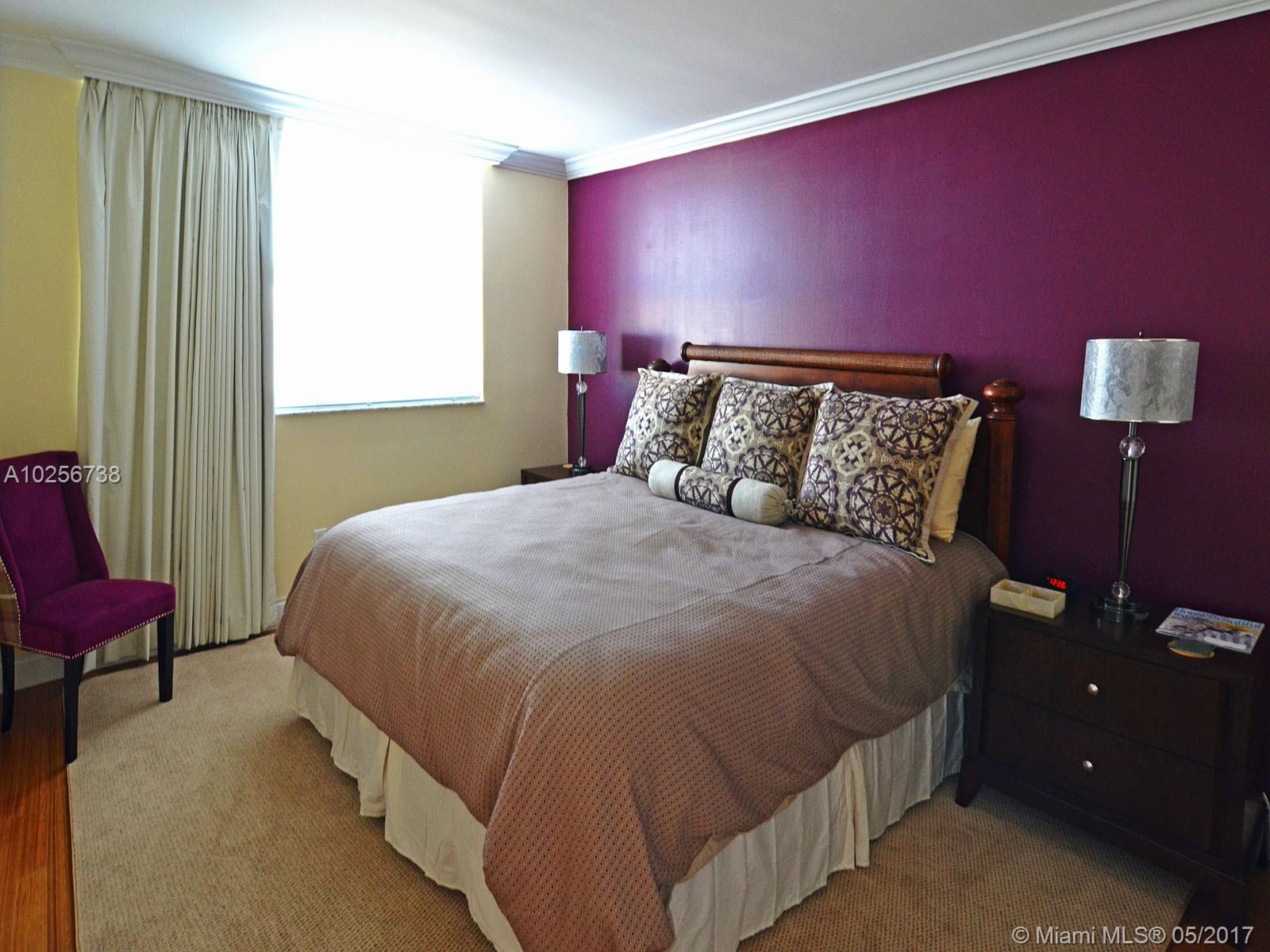 Yacht Club - Residential Lease