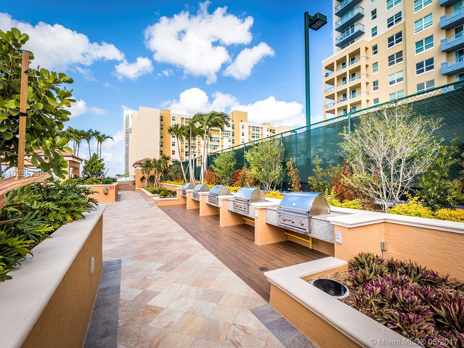 Yacht Club - Residential Lease