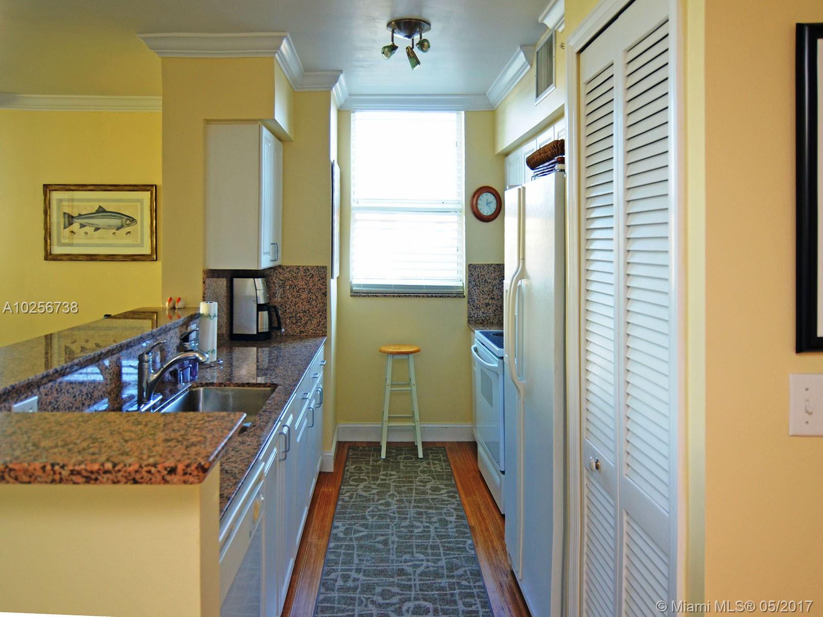 Yacht Club - Residential Lease