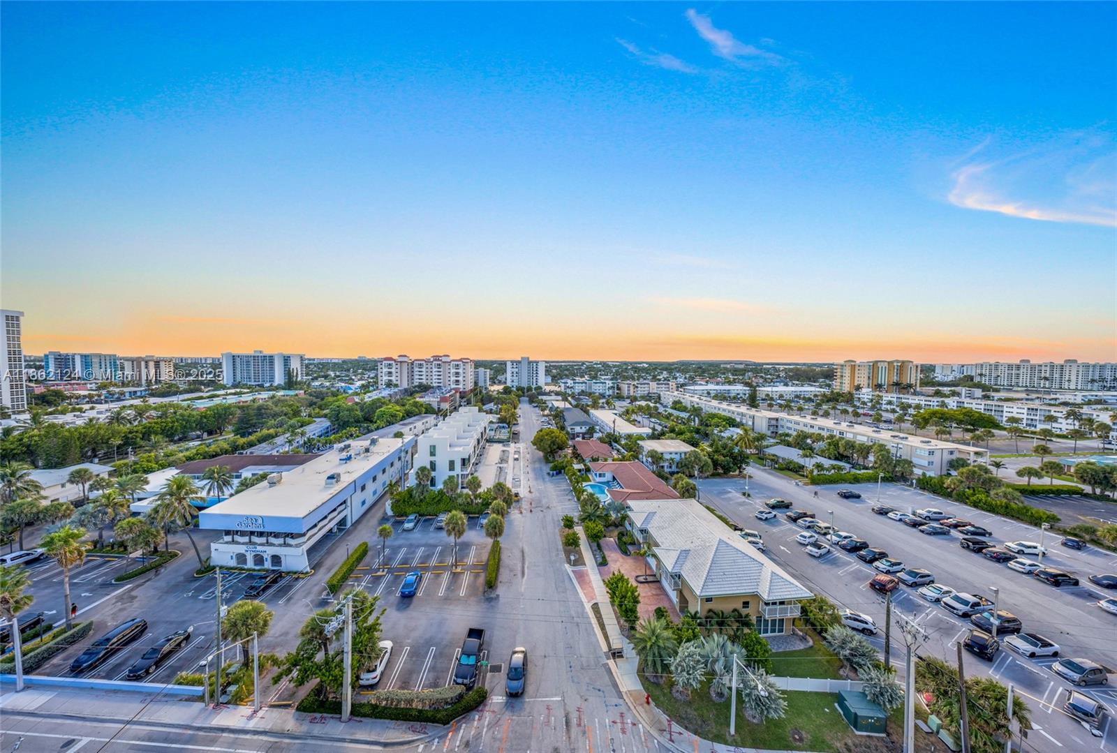 LUNA OCEAN RESIDENCES CON - Residential Lease