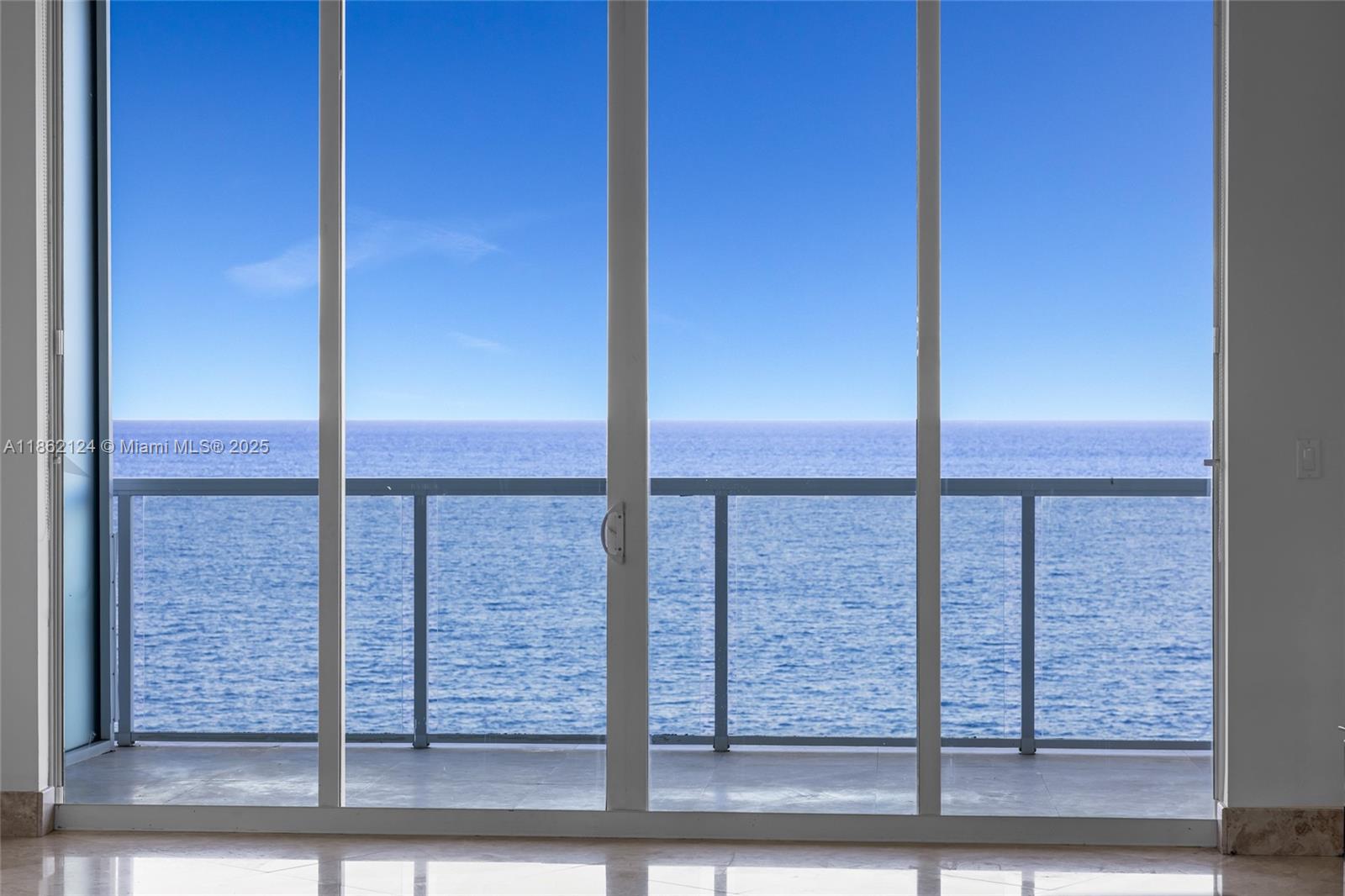 LUNA OCEAN RESIDENCES CON - Residential Lease