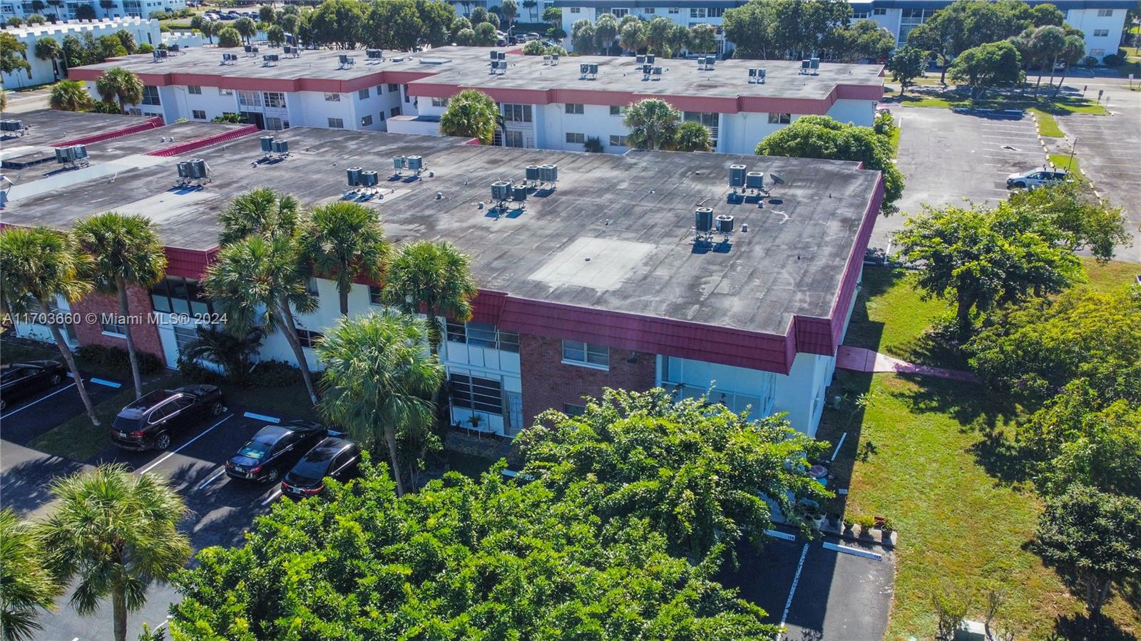 CASTLE APARTMENTS 7 CONDO - Residential