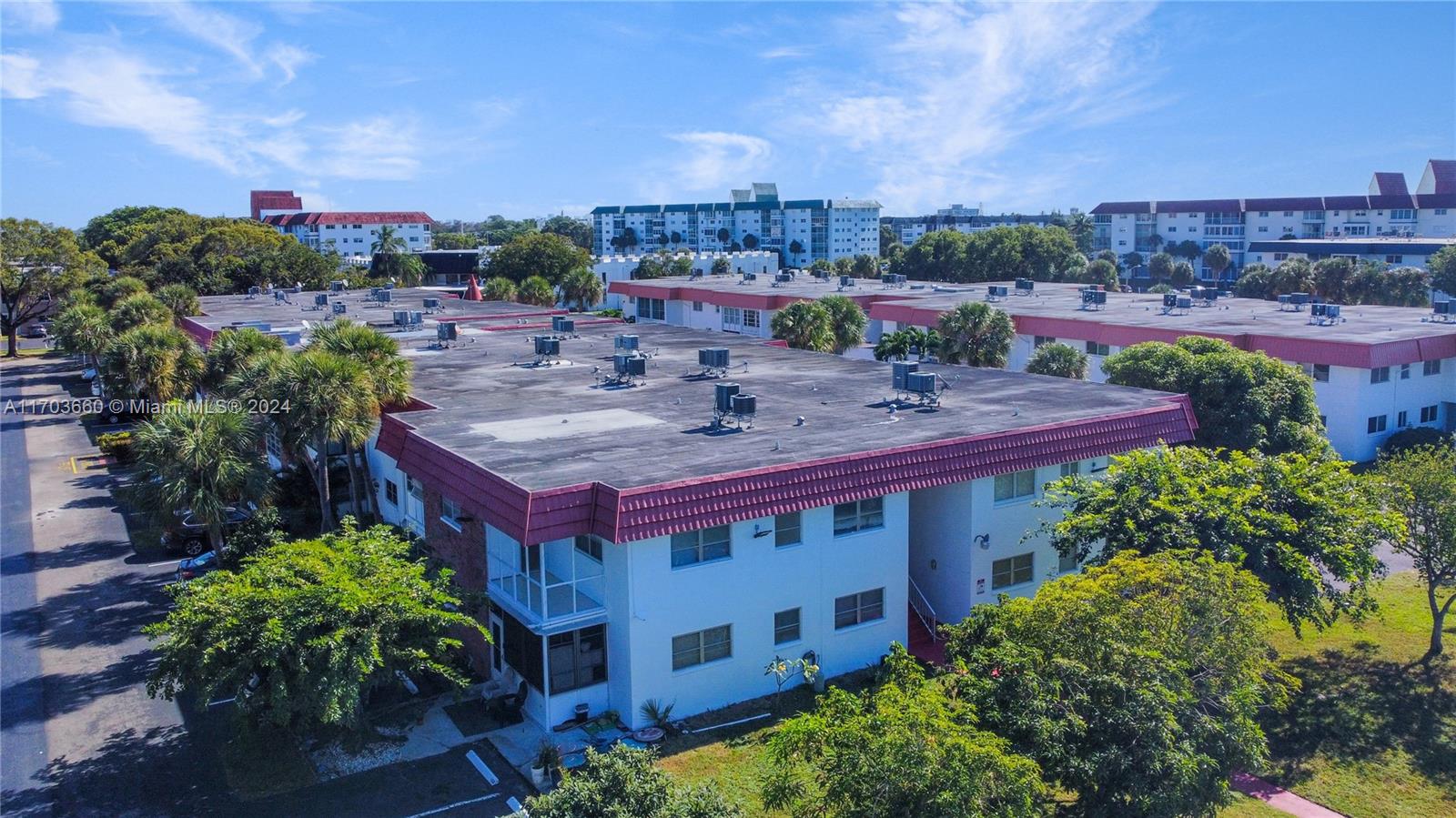 CASTLE APARTMENTS 7 CONDO - Residential