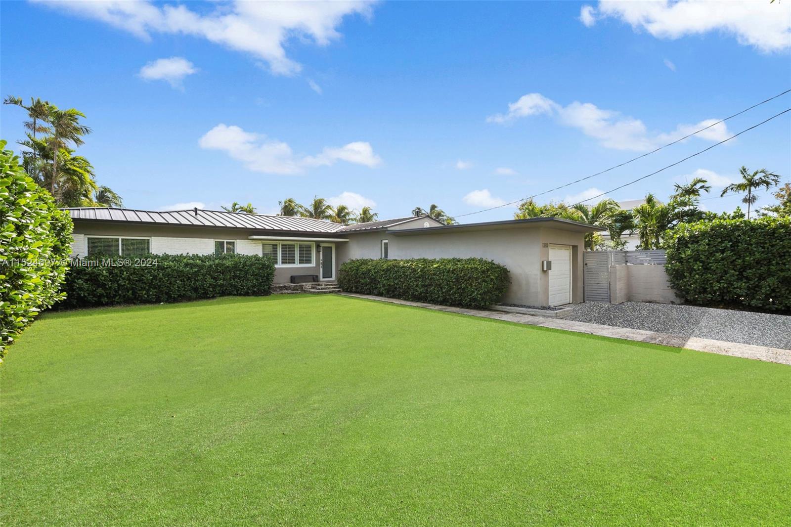 BISCAYNE POINT - Residential