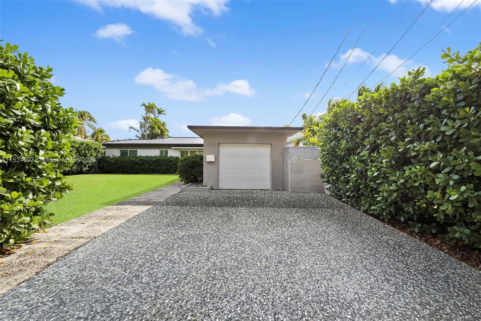 BISCAYNE POINT - Residential