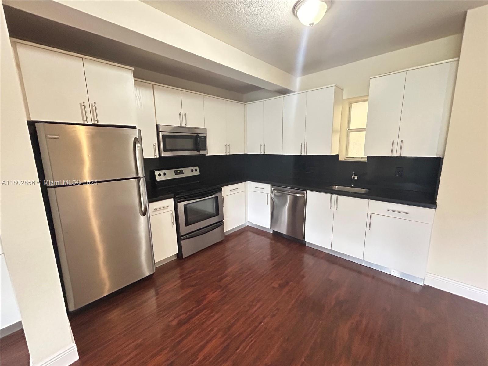 Rental Property at 2880 Pine Tree Dr 7, Miami Beach, Miami-Dade County, Florida - Bedrooms: 2 
Bathrooms: 2  - $2,995 MO.