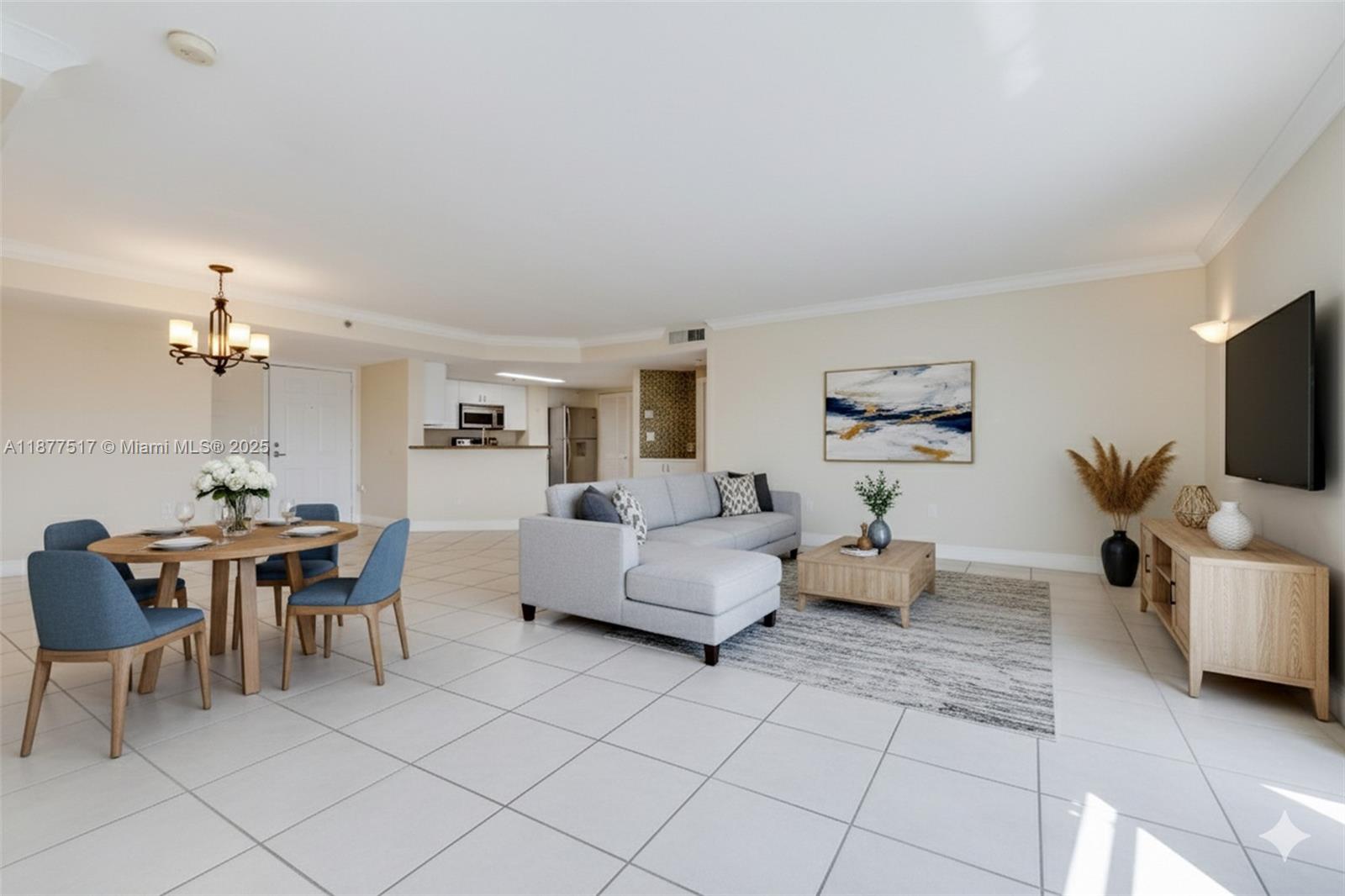 2351 Douglas Rd 612