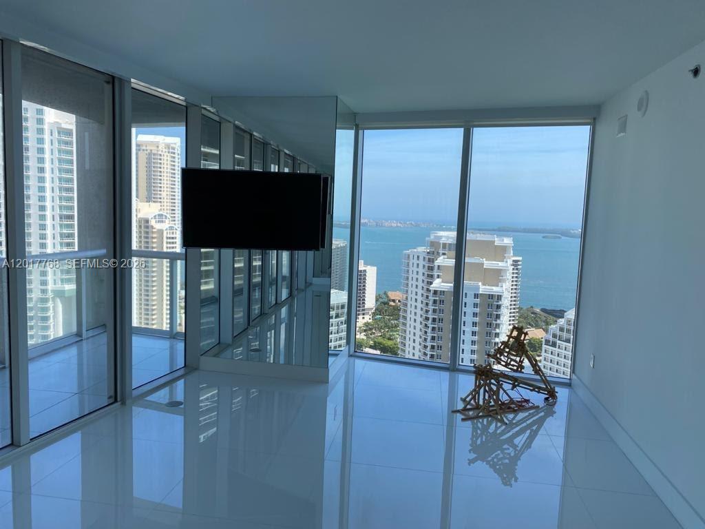 ICON BRICKELL NO TWO - Residential