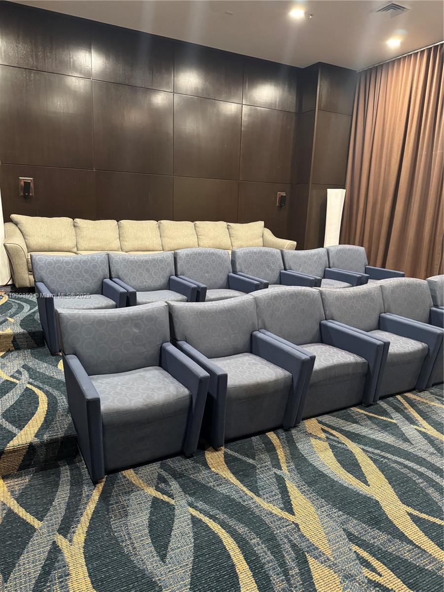 VENTURE AT AVENTURA EAST - Residential Lease