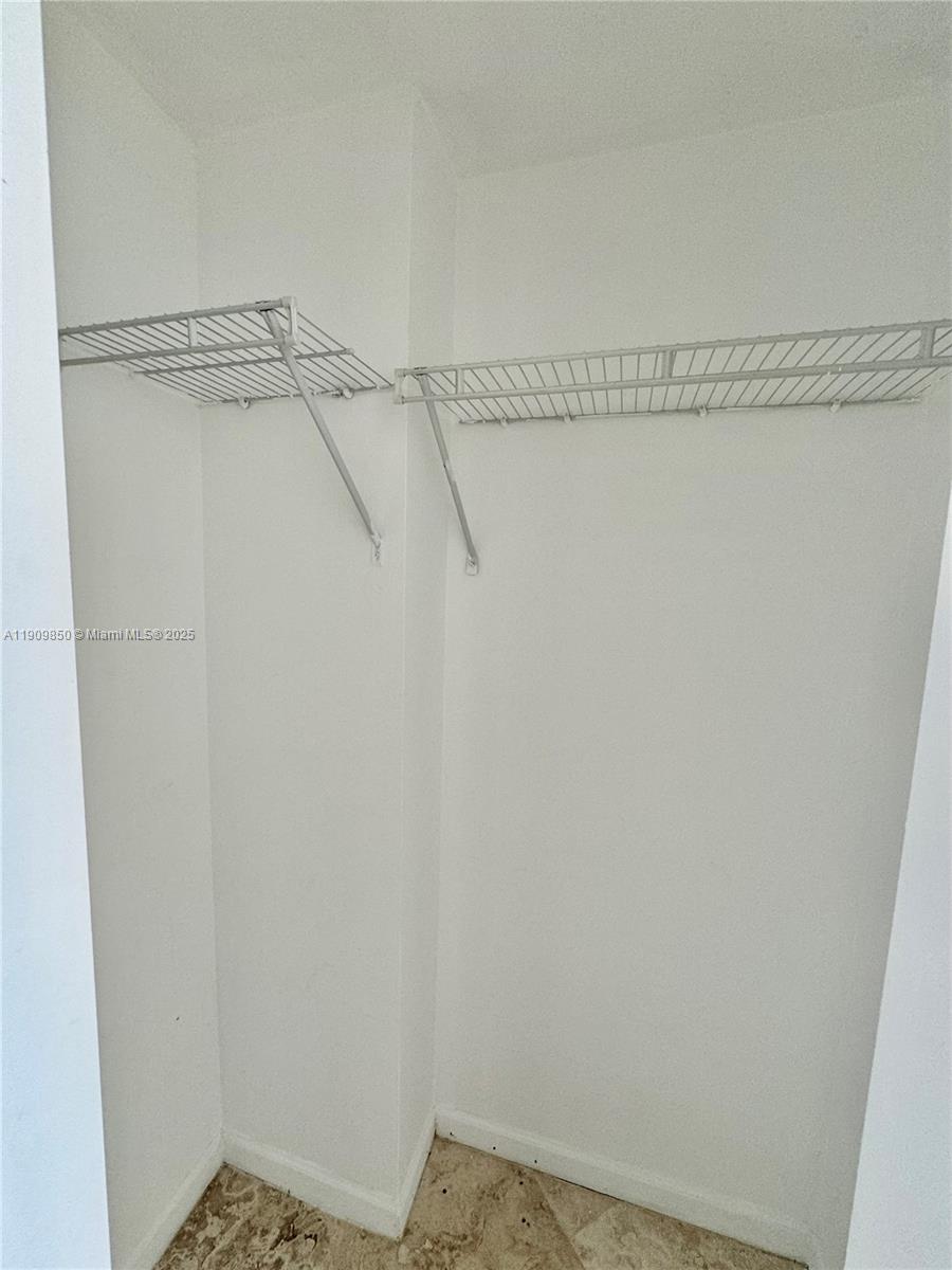 VENTURE AT AVENTURA EAST - Residential Lease