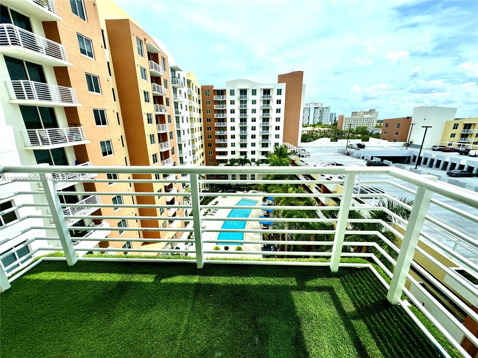 VENTURE AT AVENTURA EAST - Residential Lease