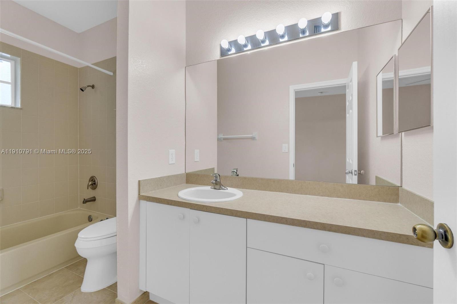 SANTA MONICA - Residential