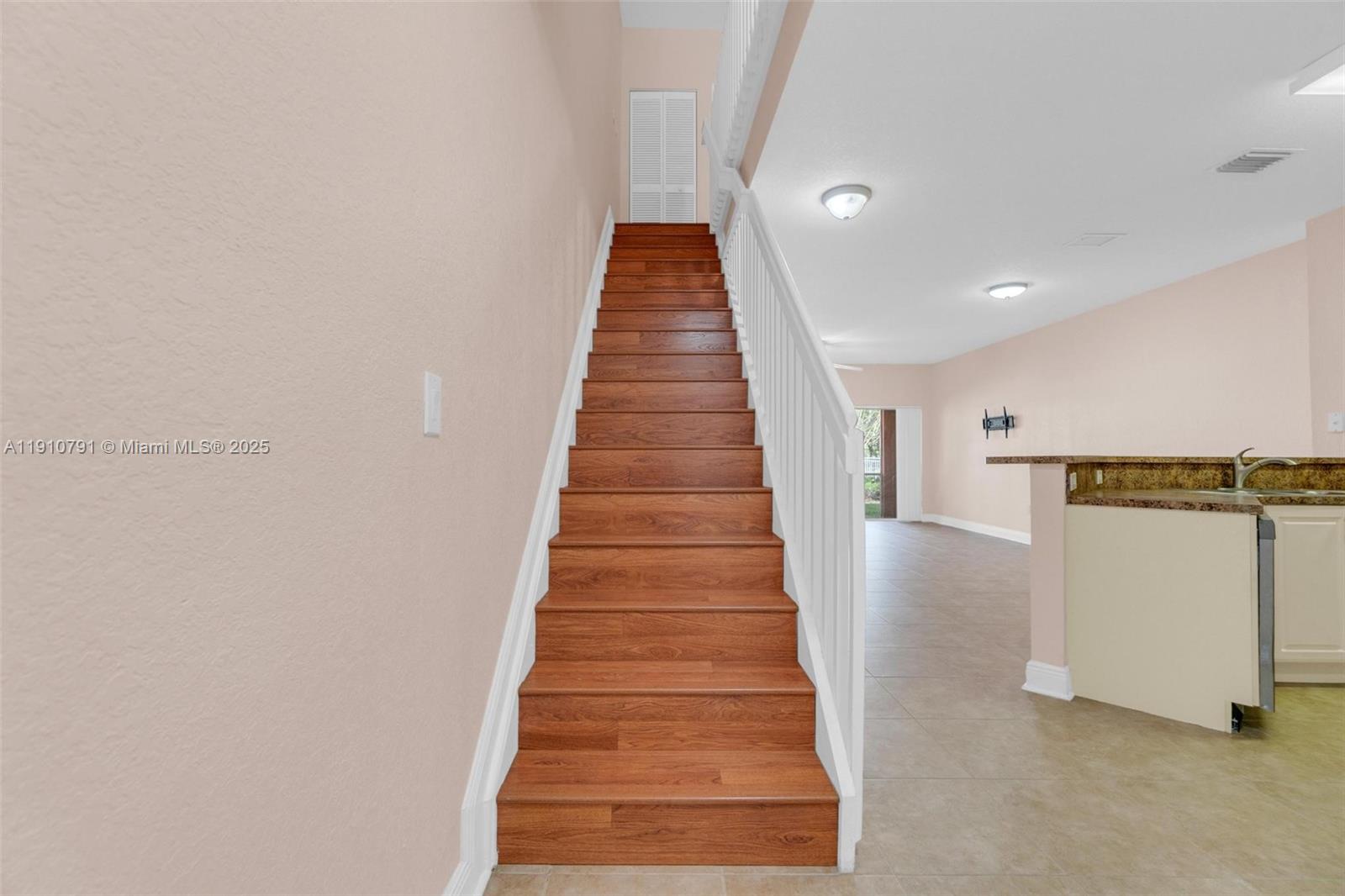 SANTA MONICA - Residential