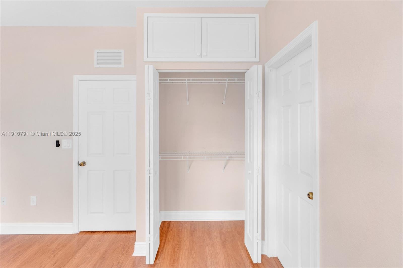 SANTA MONICA - Residential