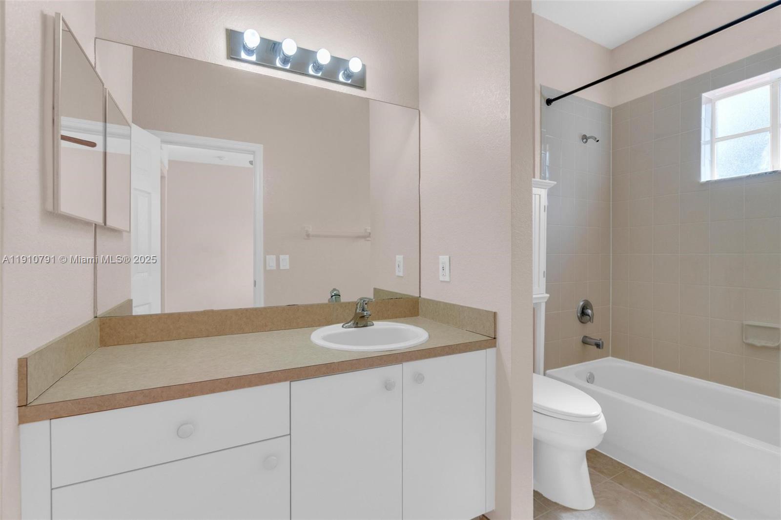 SANTA MONICA - Residential