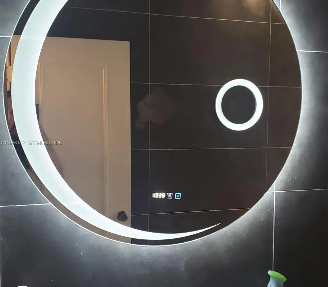 HIDDEN LAKE - Residential