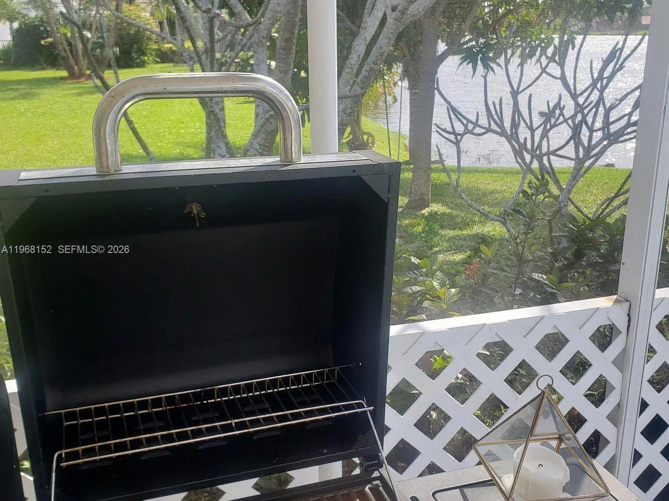 HIDDEN LAKE - Residential