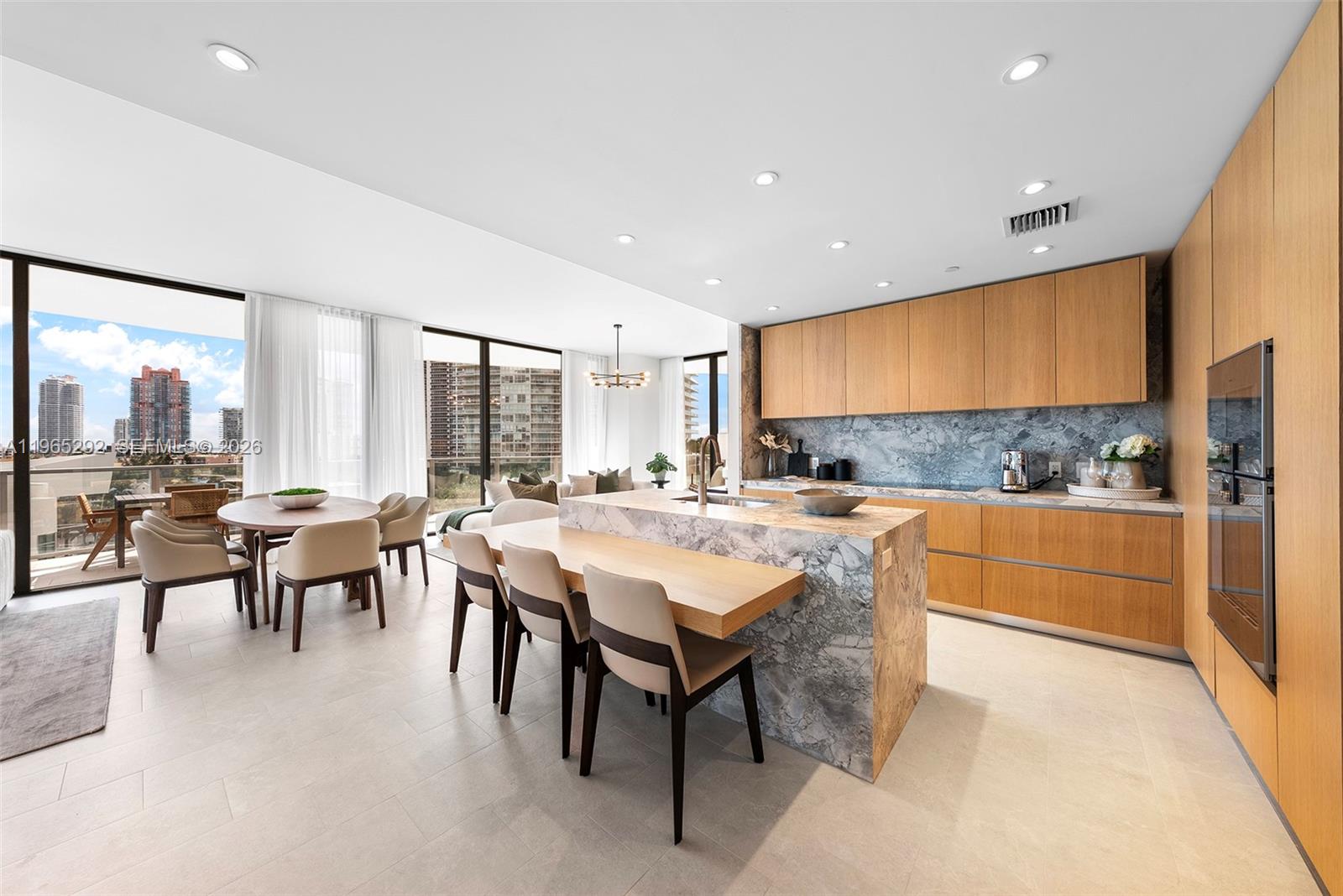 FIVE PARK - Residential