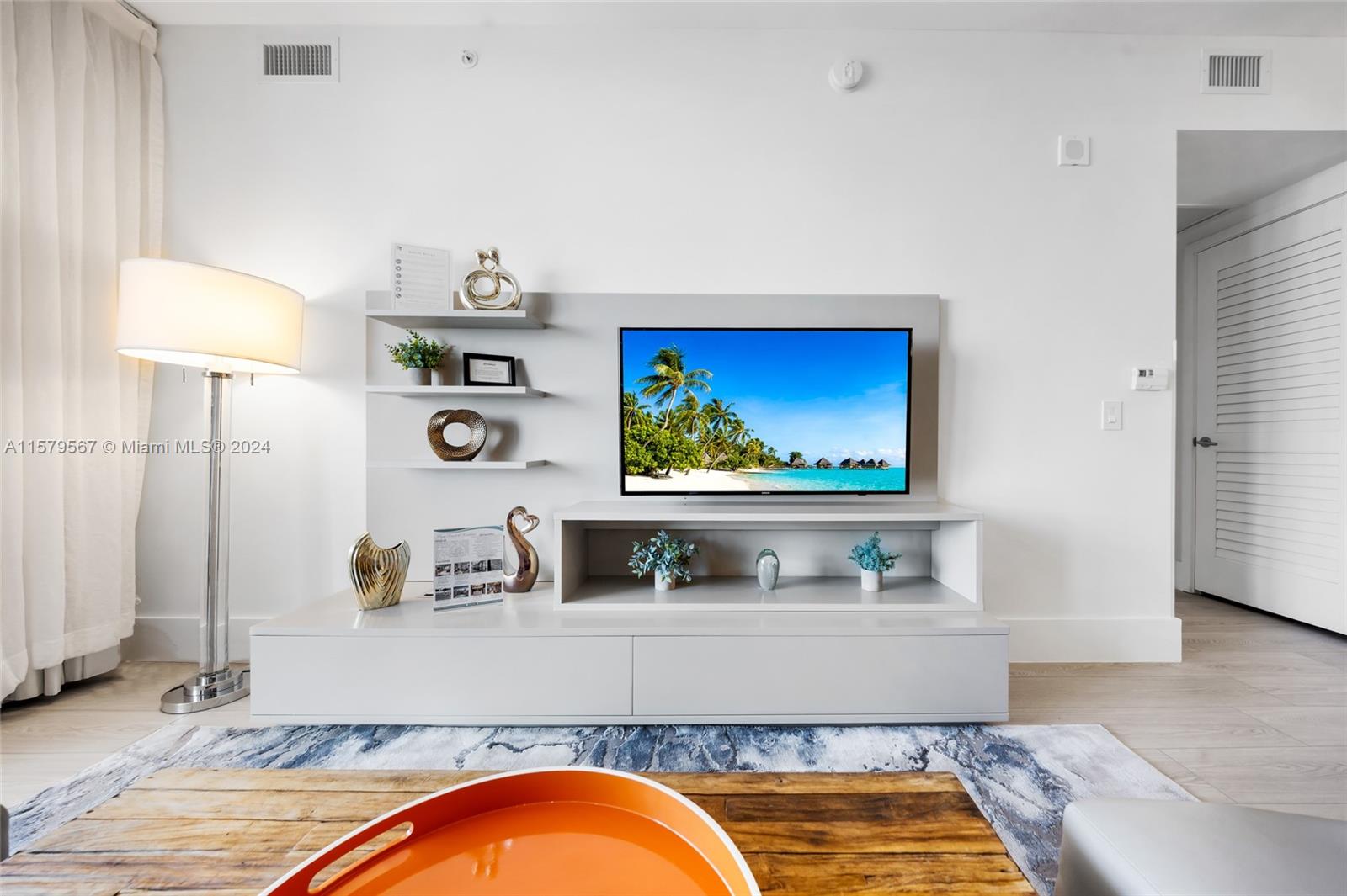 4111 SOUTH OCEAN DRIVE CO - Residential Lease