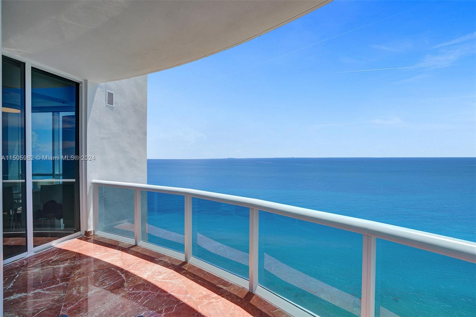 TRUMP ROYALE CONDO - Residential