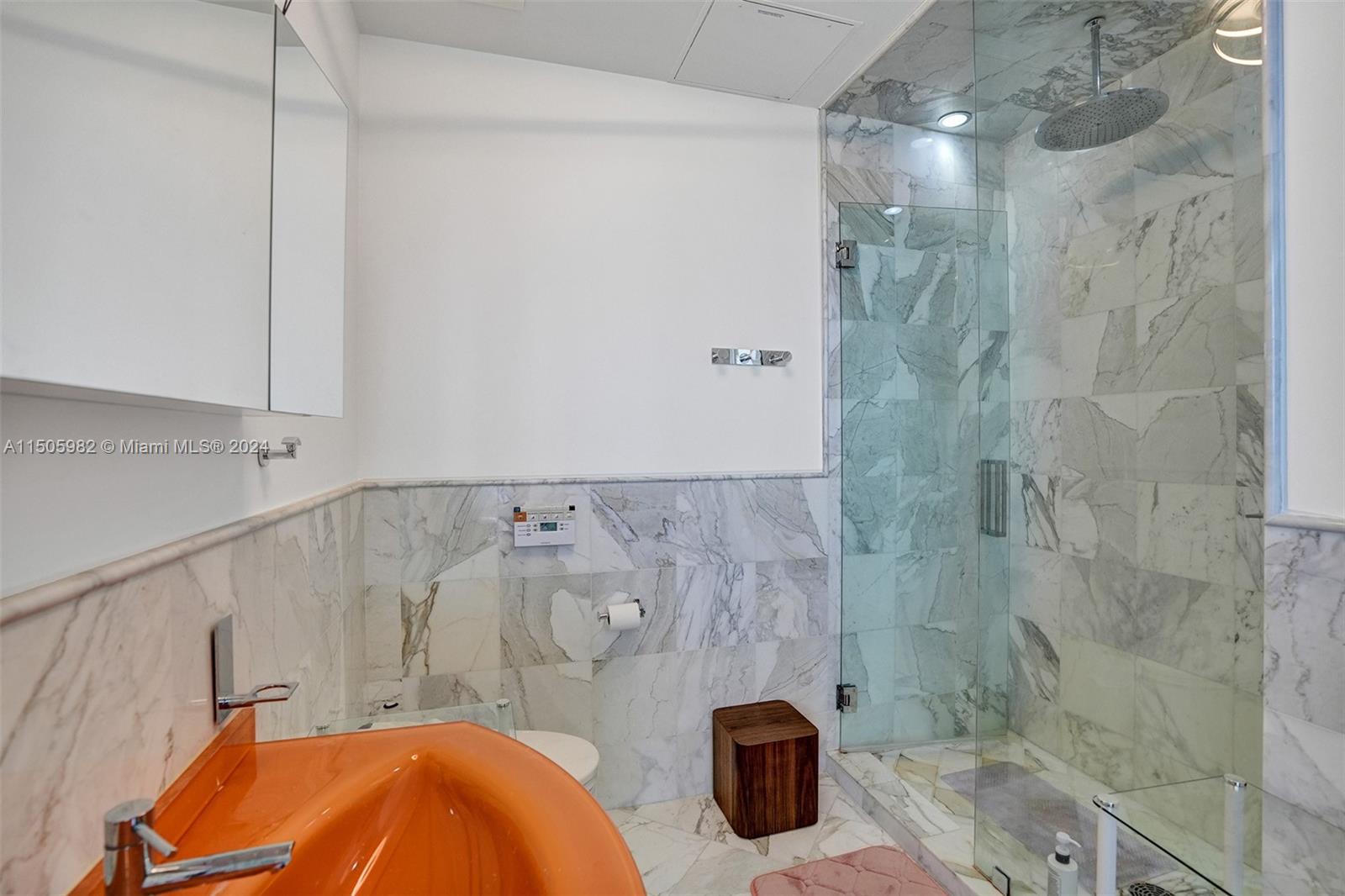 TRUMP ROYALE CONDO - Residential