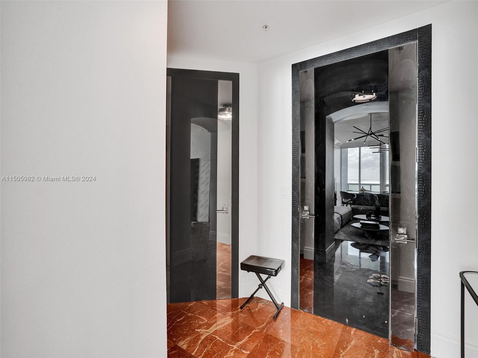 TRUMP ROYALE CONDO - Residential