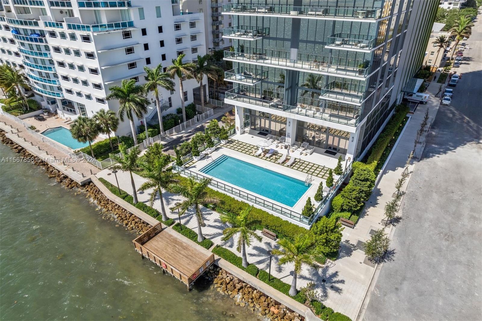 ELYSEE CONDOMINIUM - Residential