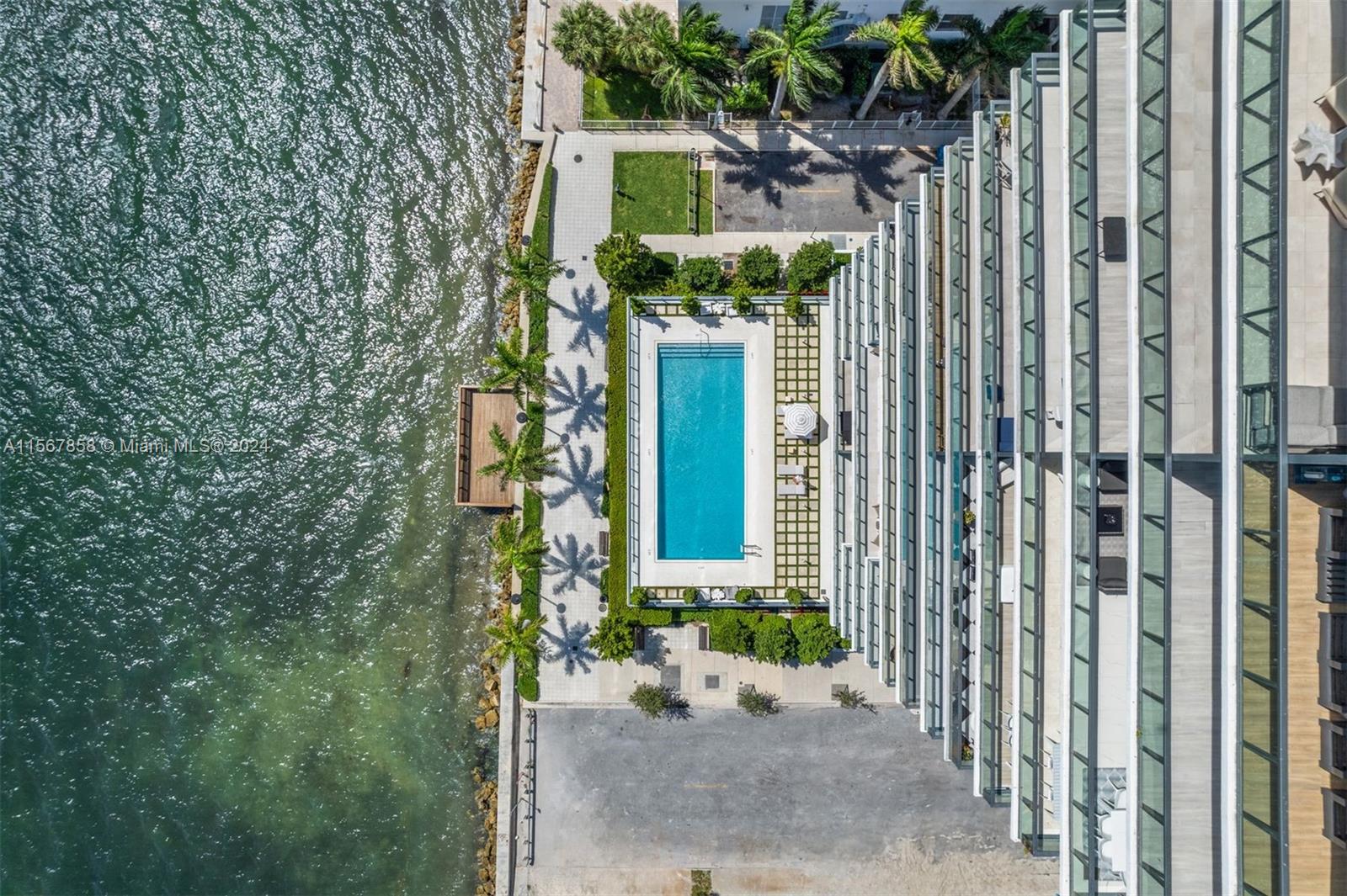 ELYSEE CONDOMINIUM - Residential