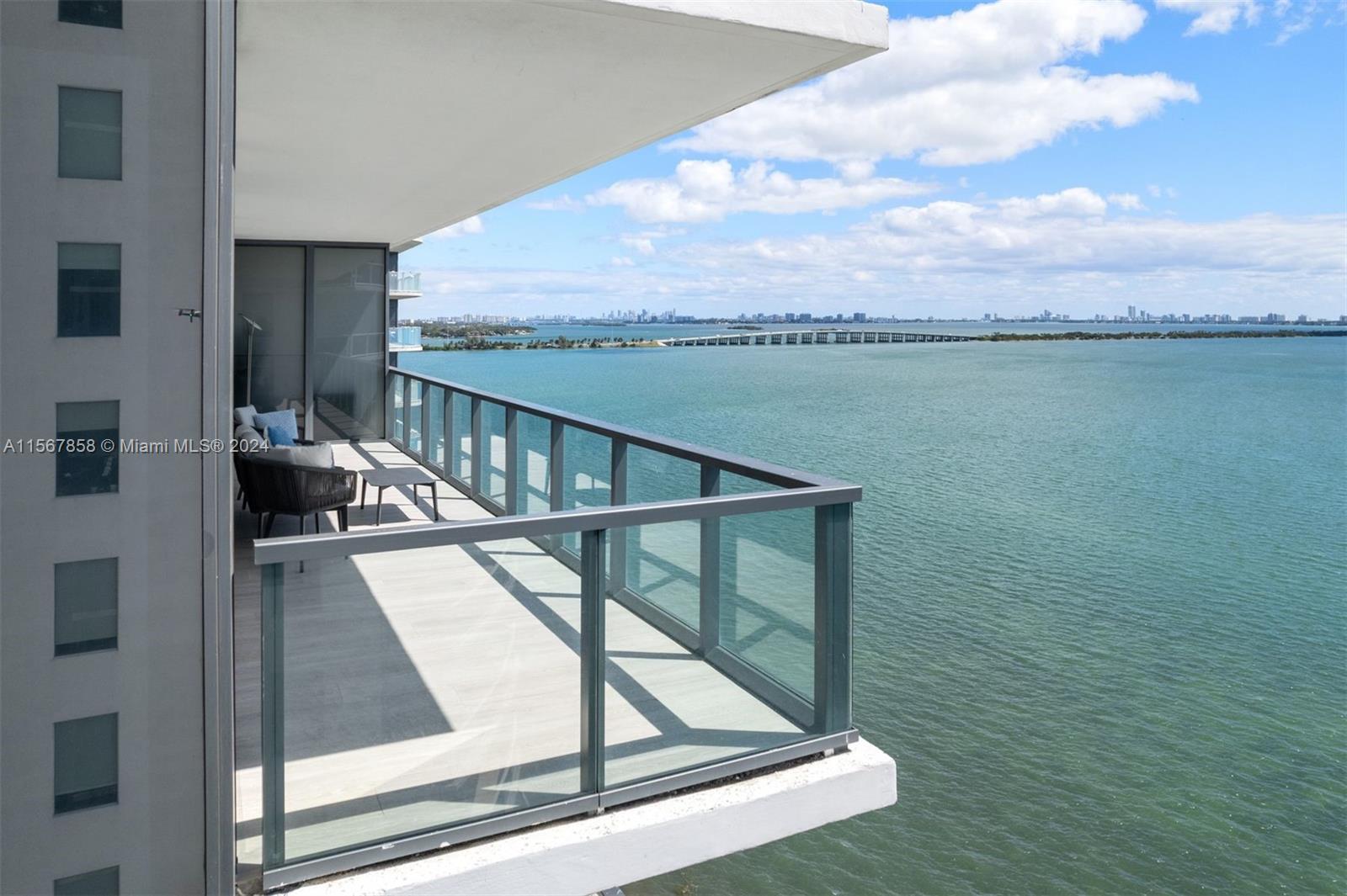 ELYSEE CONDOMINIUM - Residential