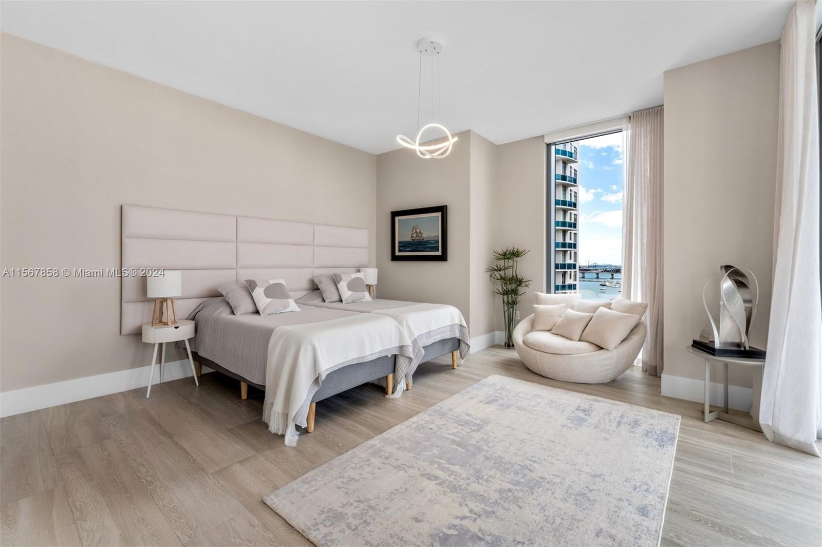 ELYSEE CONDOMINIUM - Residential