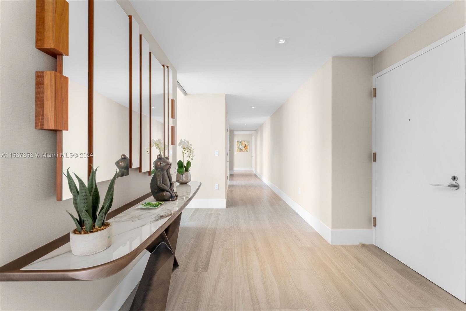 ELYSEE CONDOMINIUM - Residential