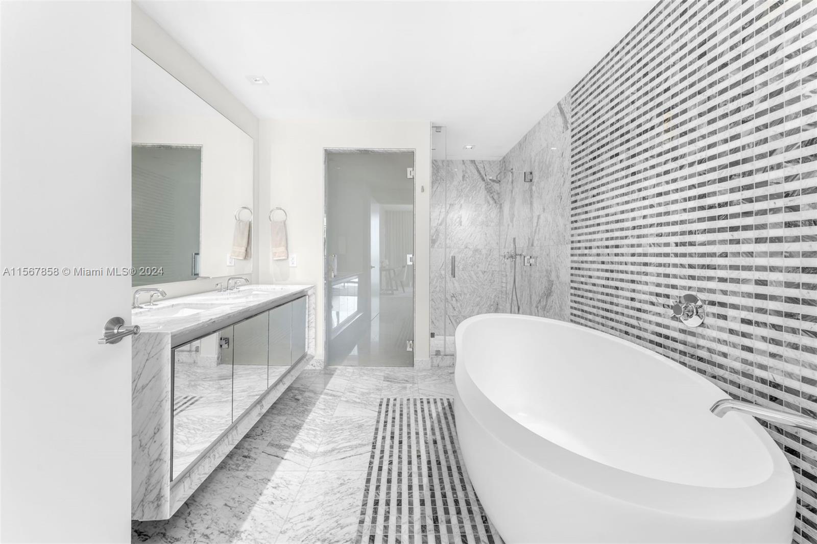 ELYSEE CONDOMINIUM - Residential