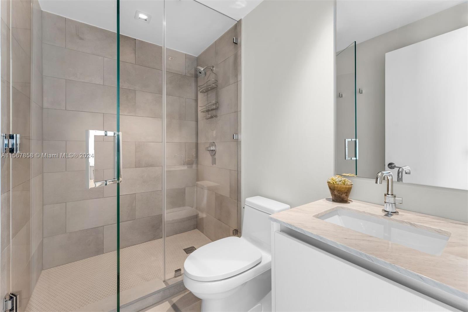 ELYSEE CONDOMINIUM - Residential