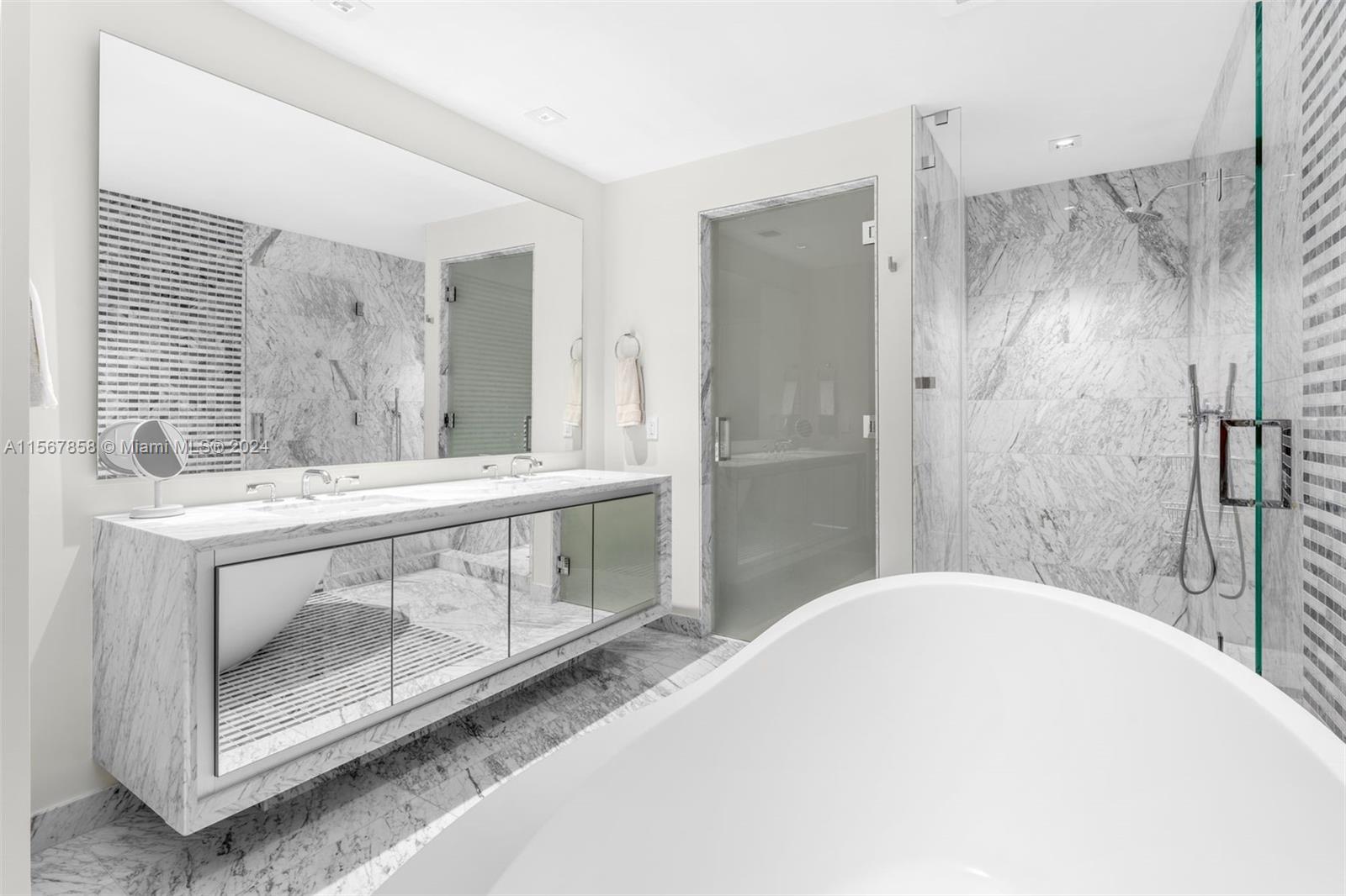 ELYSEE CONDOMINIUM - Residential