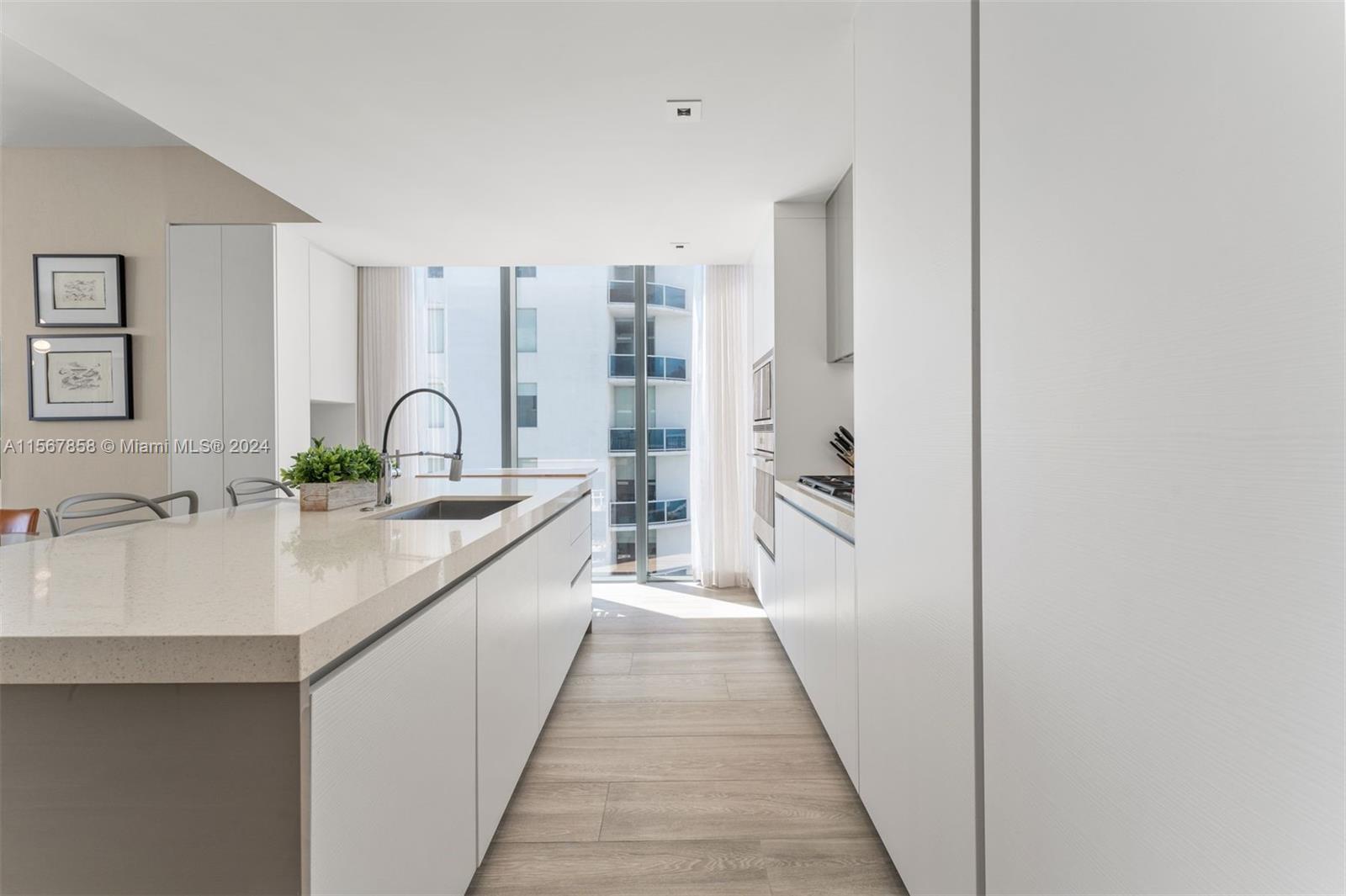 ELYSEE CONDOMINIUM - Residential