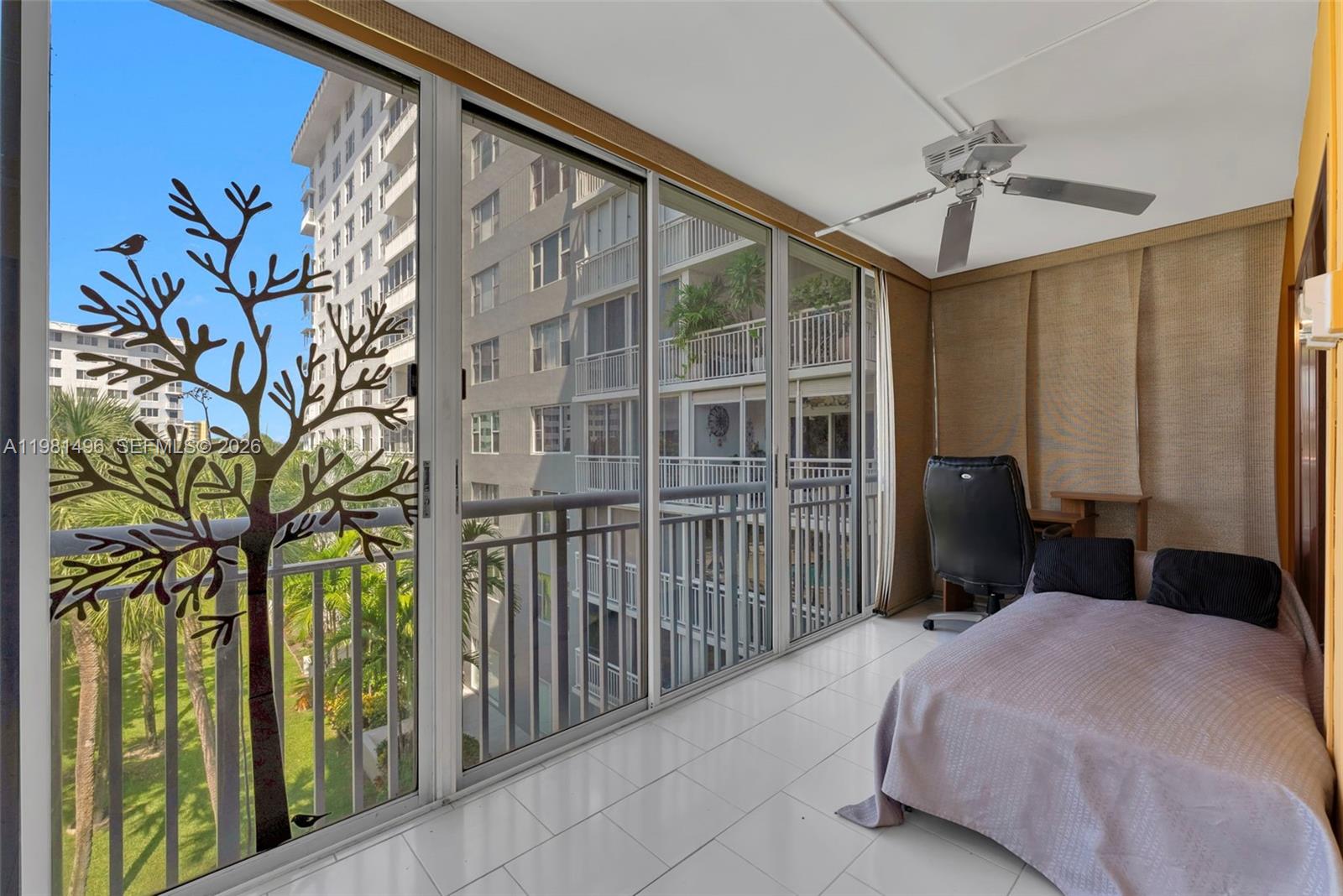 HILLCREST EAST NO 25 COND - Residential