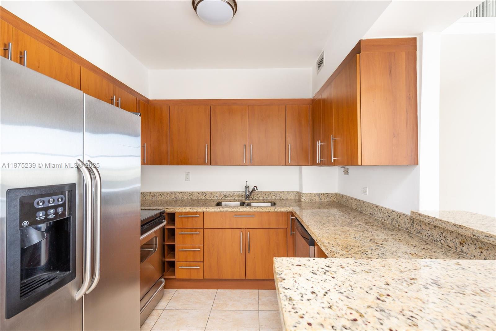 PARKVIEW POINT CONDO - Residential Lease