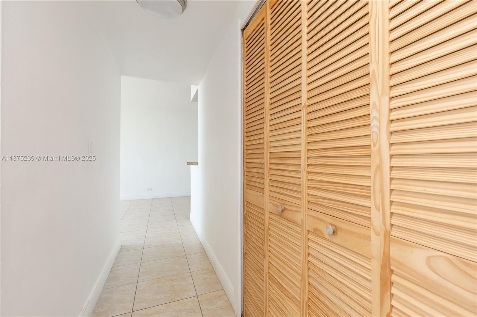 PARKVIEW POINT CONDO - Residential Lease