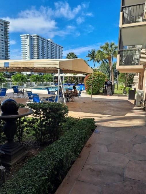 KINGS POINT IMPERIAL COND - Residential