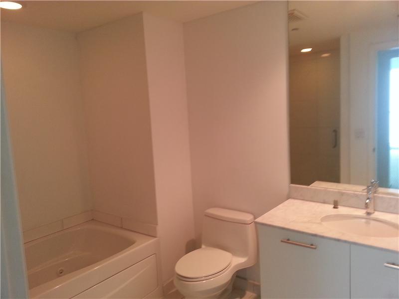 500 BRICKELL EAST CONDO - Residential Lease