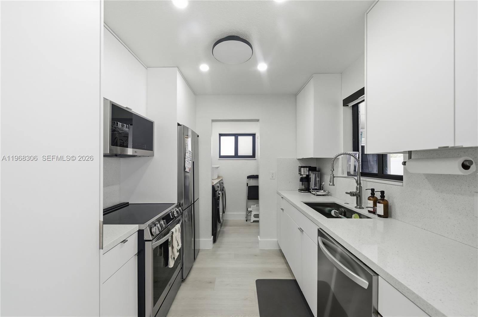 DRIFTWOOD ESTATES NO 3 - Residential