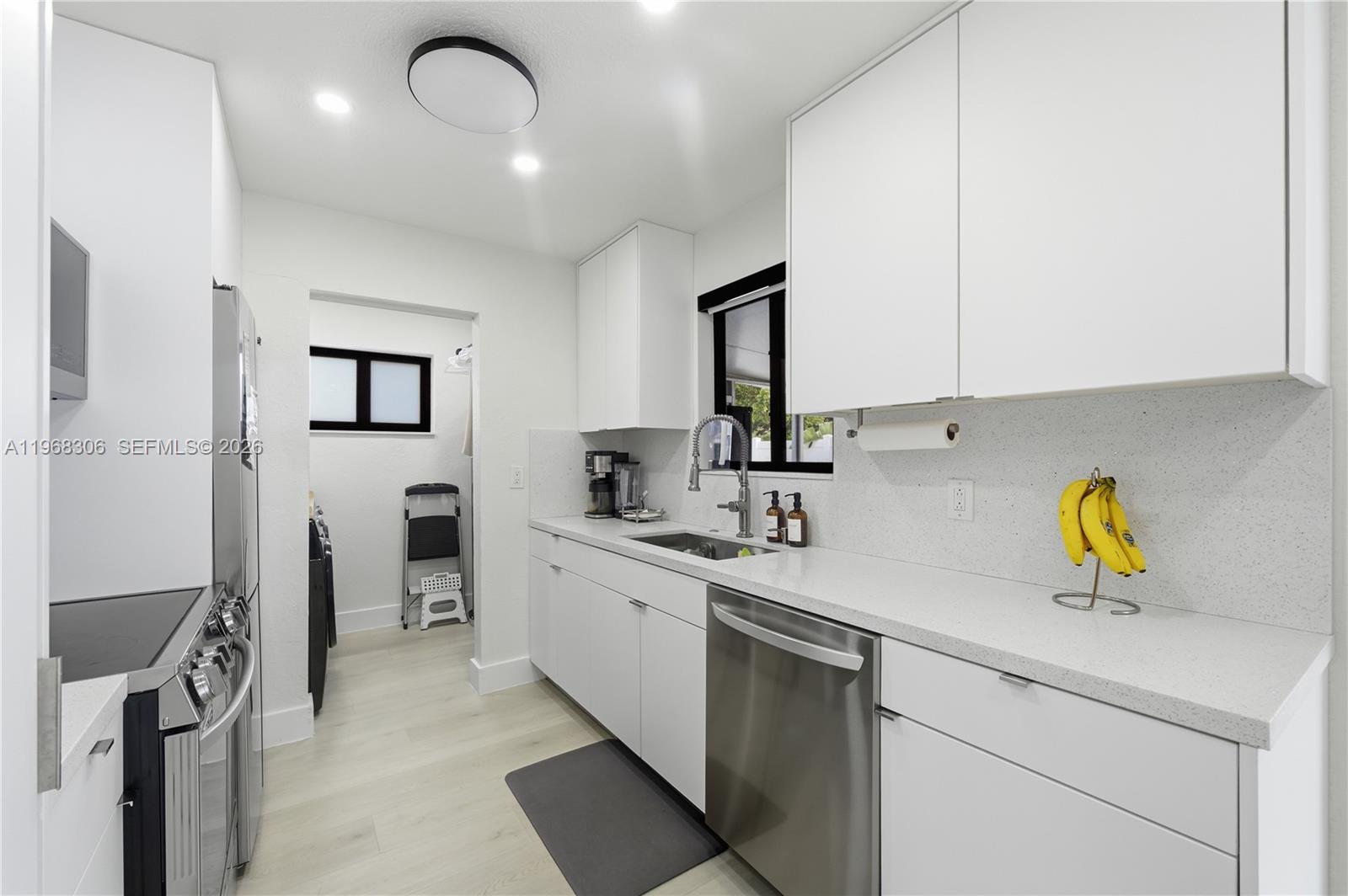 DRIFTWOOD ESTATES NO 3 - Residential