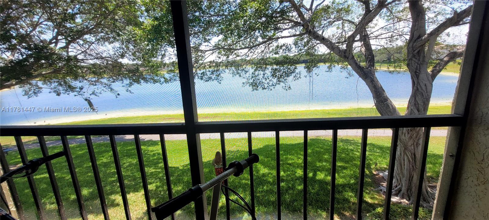 LAKE WINDWOOD CONDO - Residential