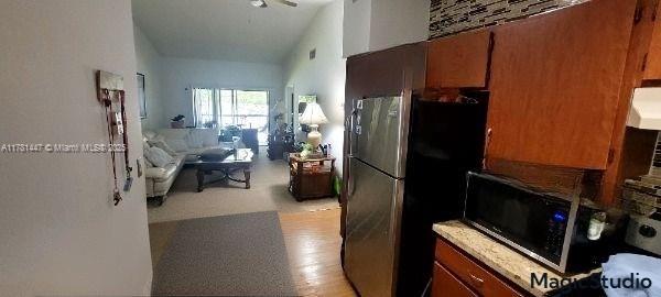 LAKE WINDWOOD CONDO - Residential
