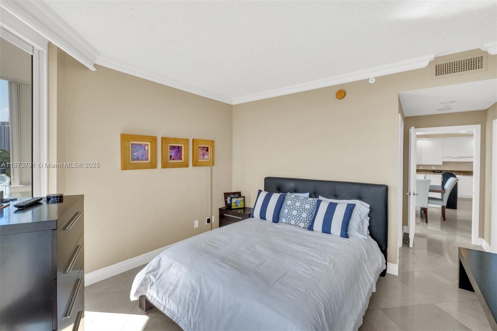 ATLANTIC III AT THE POINT - Residential Lease