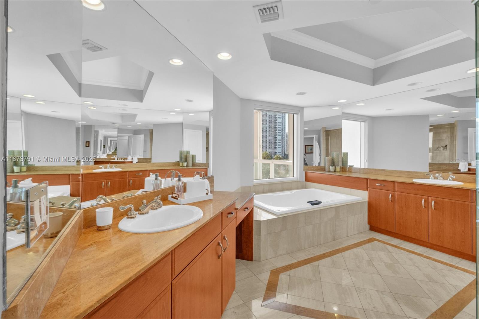 ATLANTIC III AT THE POINT - Residential Lease