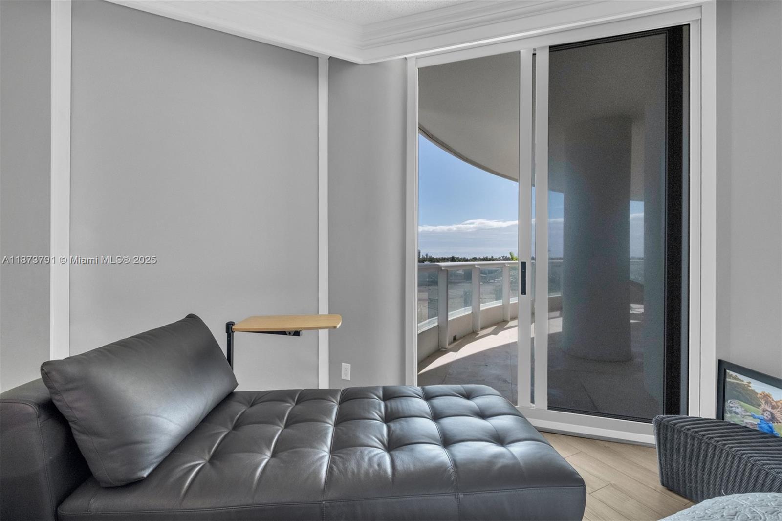 ATLANTIC III AT THE POINT - Residential Lease