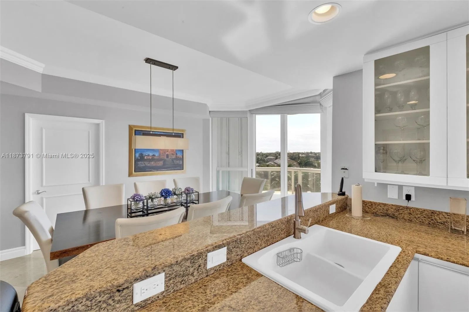 Aventura, Florida 33180, United States, 3 Bedrooms Bedrooms, ,4 BathroomsBathrooms,Residential,Active,205961